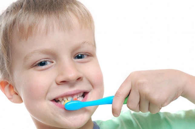 Age When Kids Can Brush Their Own Teeth