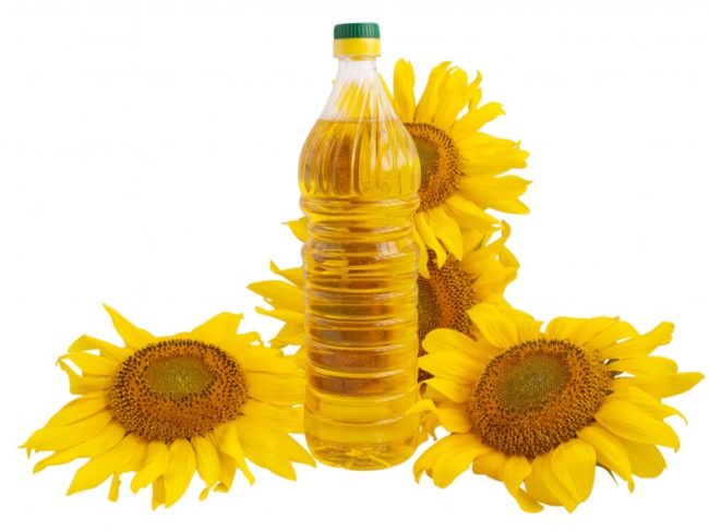 Растительное масло жёлтого цвета
