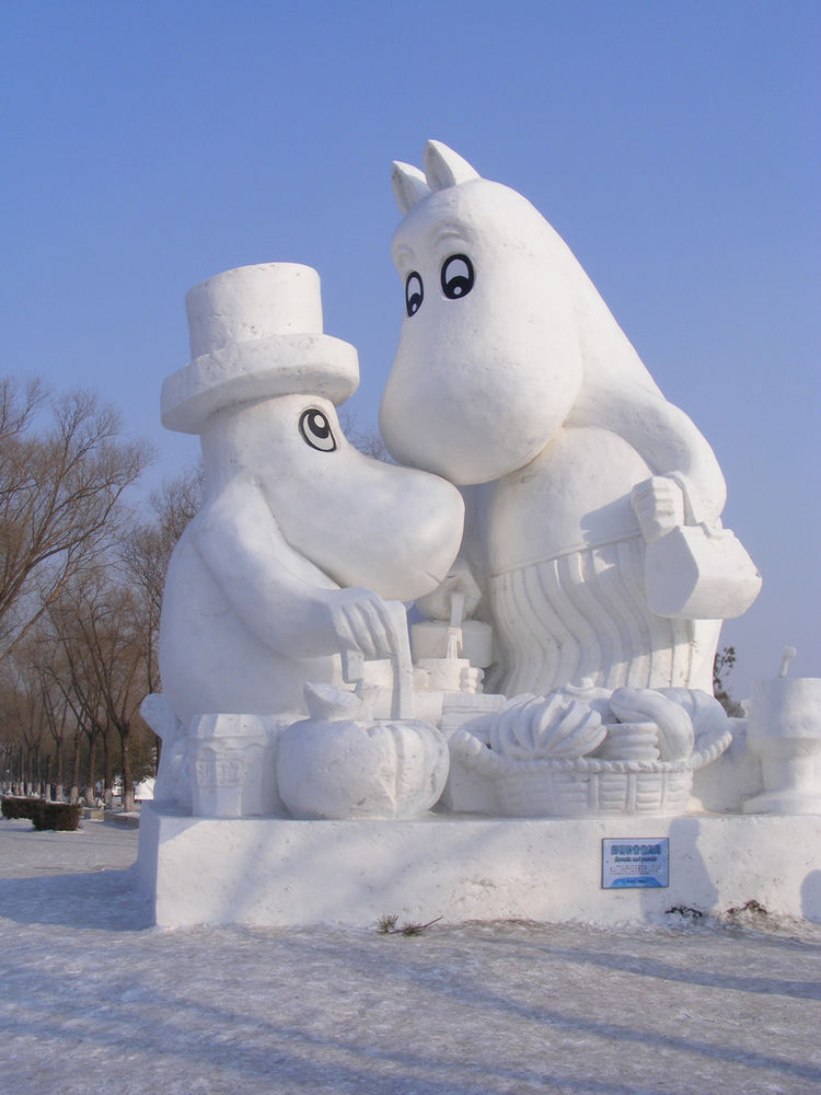 Зимние скульптуры 38 роскошных фигур из снега и льда, фото № 31