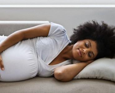 можно ли беременным спать на спине в 3 триместре