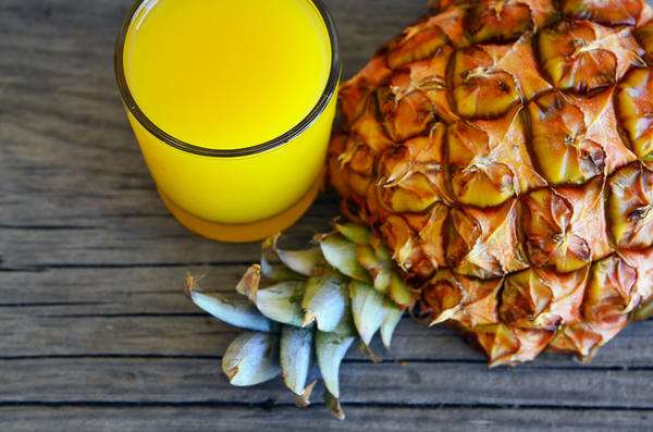 Сок ананаса сжигает жиры