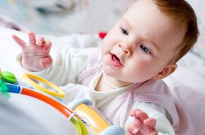 Как развит малыш в 4 месяца