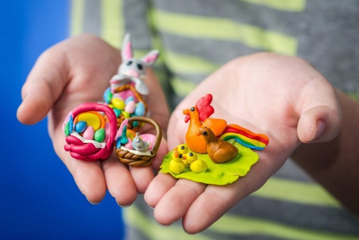 Развитие ребенка: польза игр с пластилином