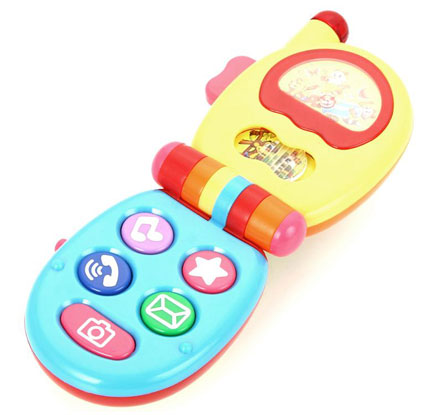 Игровая панель в виде игрушечного телефона