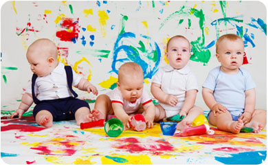 Пальчиковые краски - отличная забава для малышей