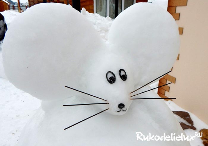 Мышка из снега своими руками
