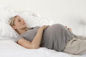 39 недель беременности подтекание вод