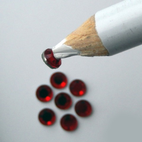 Клеевой карандаш